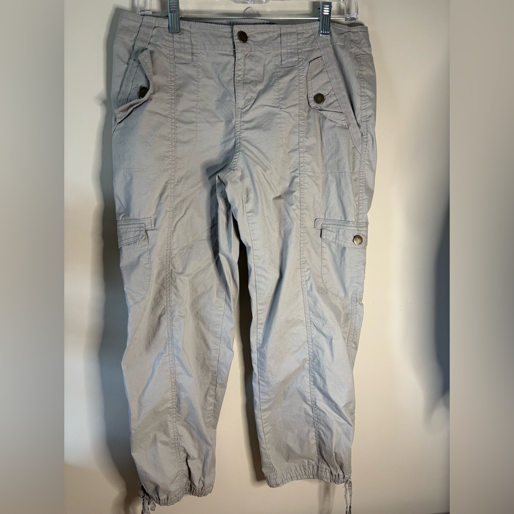 Boston Proper  convertible cropped ‎ cargo pants women’s size 10 Greige